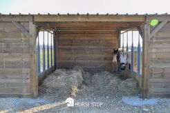 abris chevaux libre service pour fourrage grâce aux stabulations libre service horse stop